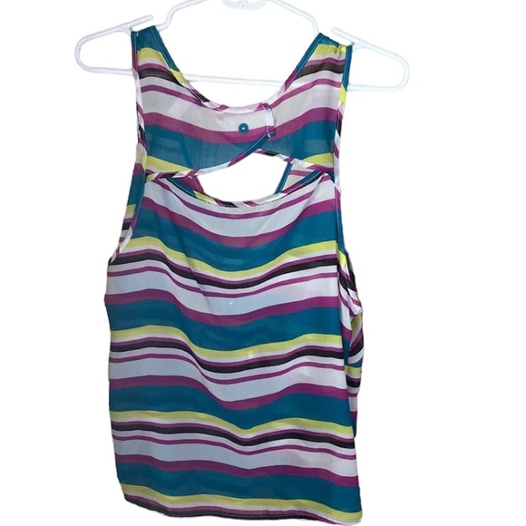 Torrid  multi color striped open back pleated sleeveless top size 2 x - Picture 2 of 8